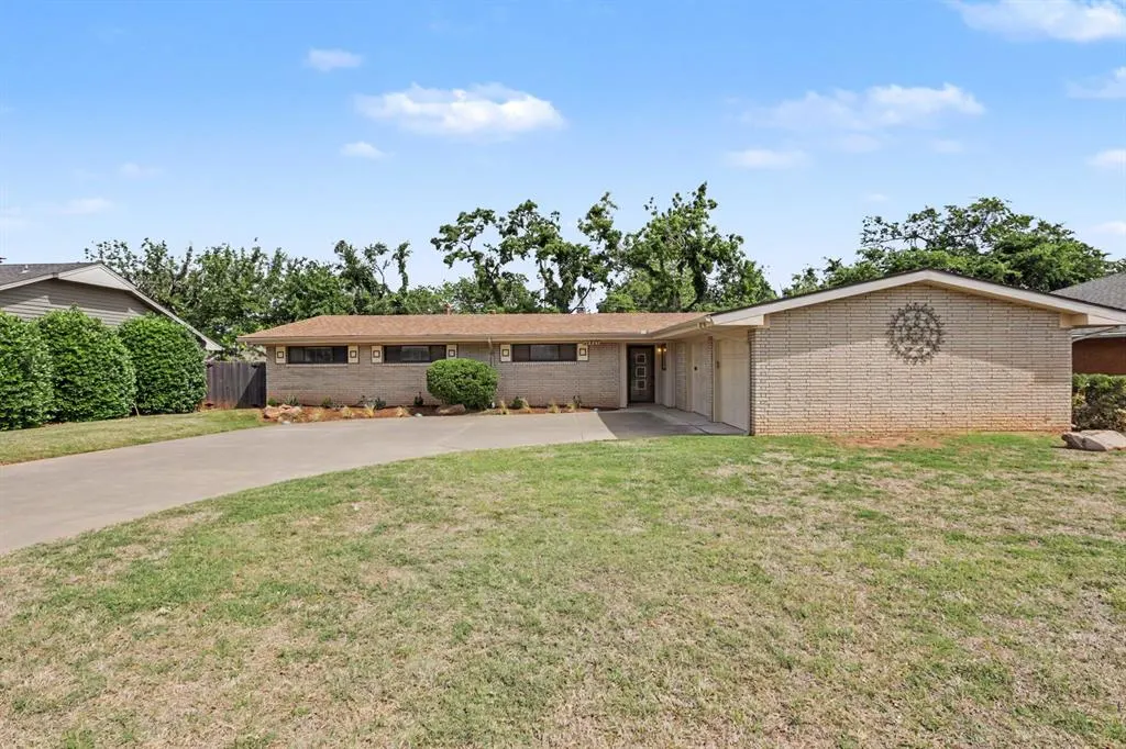 Photo 2 — 2421 NW 59th Street, Oklahoma City, OK 73112