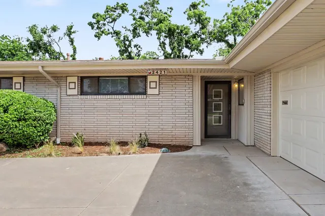 Photo 3 — 2421 NW 59th Street, Oklahoma City, OK 73112