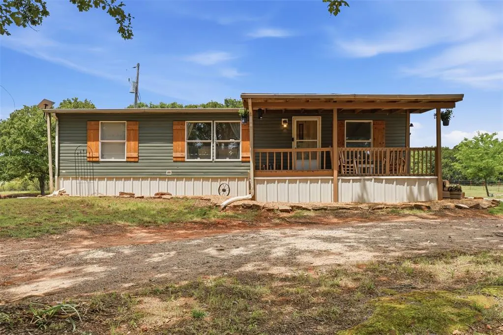 Photo 2 — 338360 E 940 Road, Wellston, OK 74881