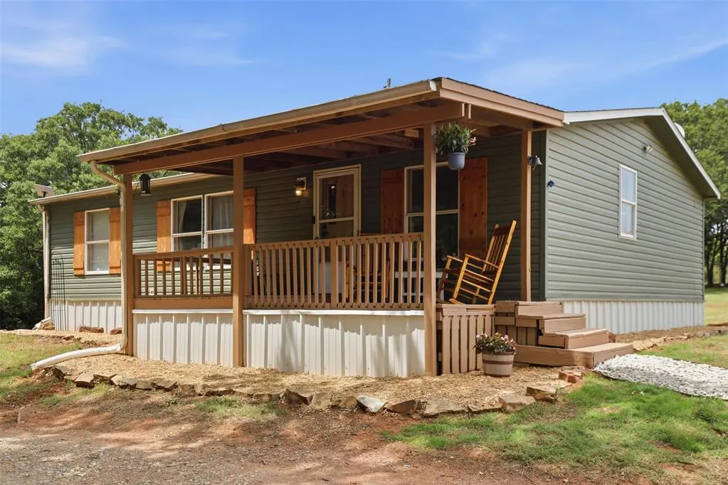Photo 3 — 338360 E 940 Road, Wellston, OK 74881