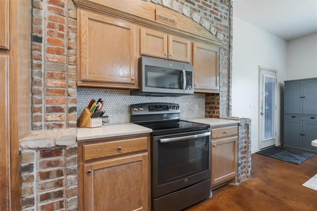 Photo 17 — 1909 NW 177th Street, Edmond, OK 73012