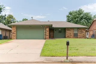 Sold home at 733 Mallard Avenue