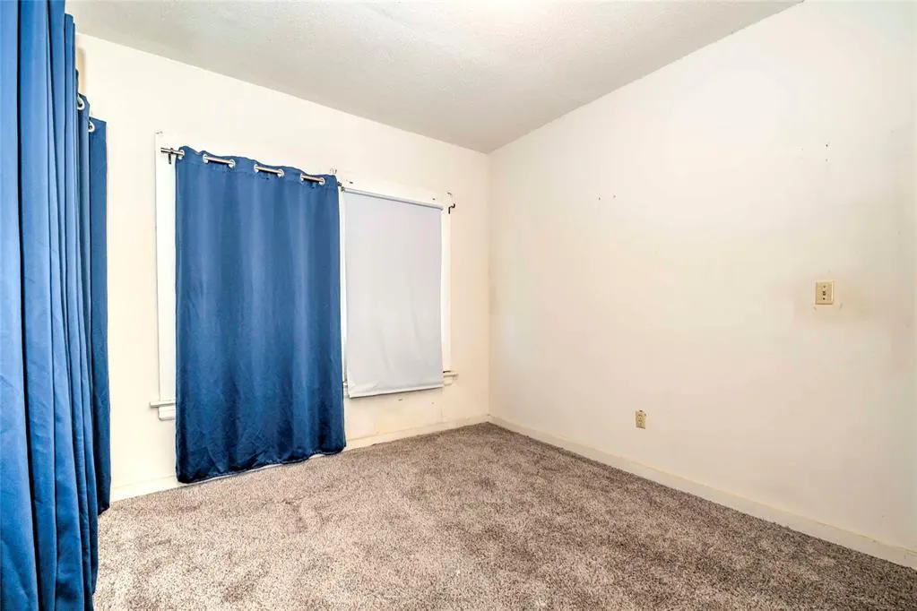 Photo 11 — 322 Hoffman Avenue, Sparks, OK 74869