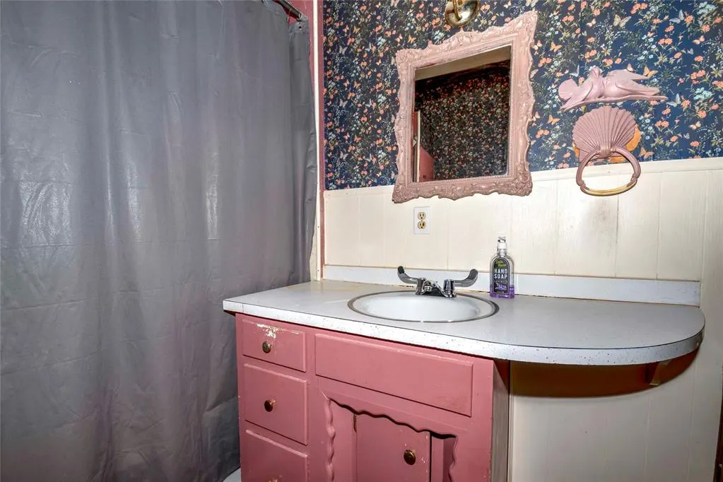 Photo 12 — 322 Hoffman Avenue, Sparks, OK 74869