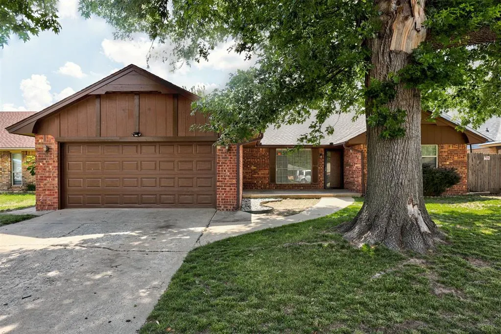 Photo 2 — 3108 N Glade Avenue, Bethany, OK 73008