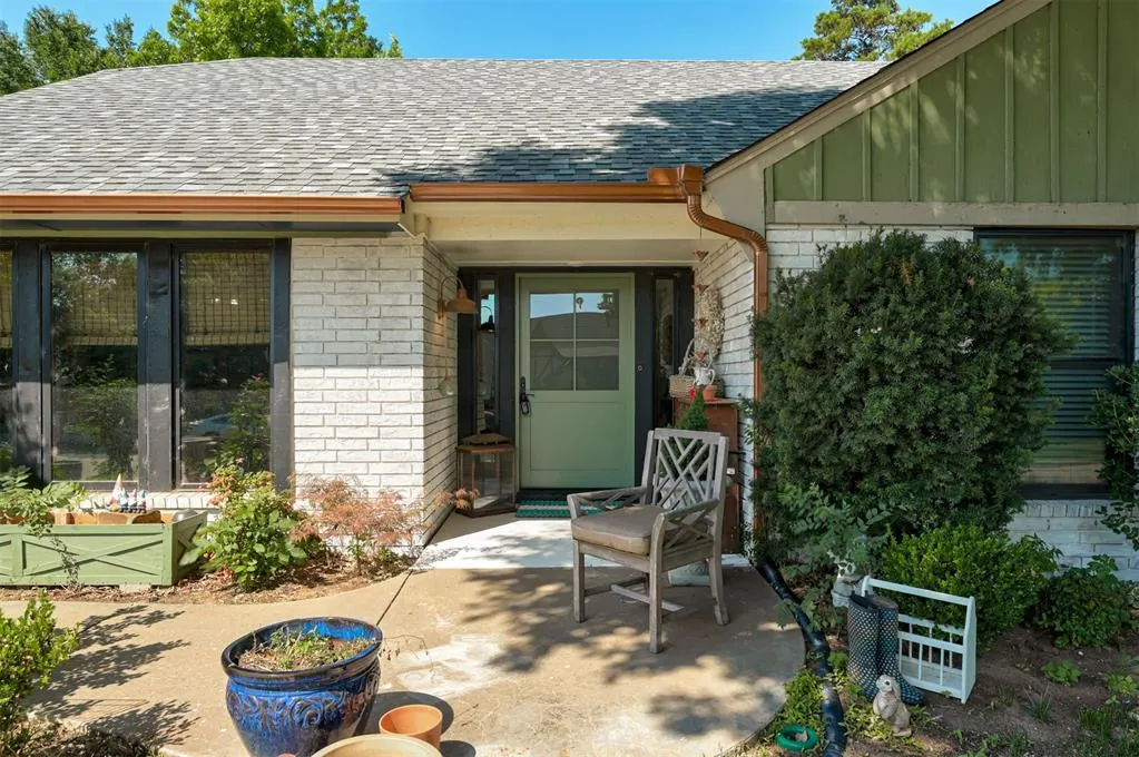 Photo 5 — 12801 Green Valley Drive, Oklahoma City, OK 73120