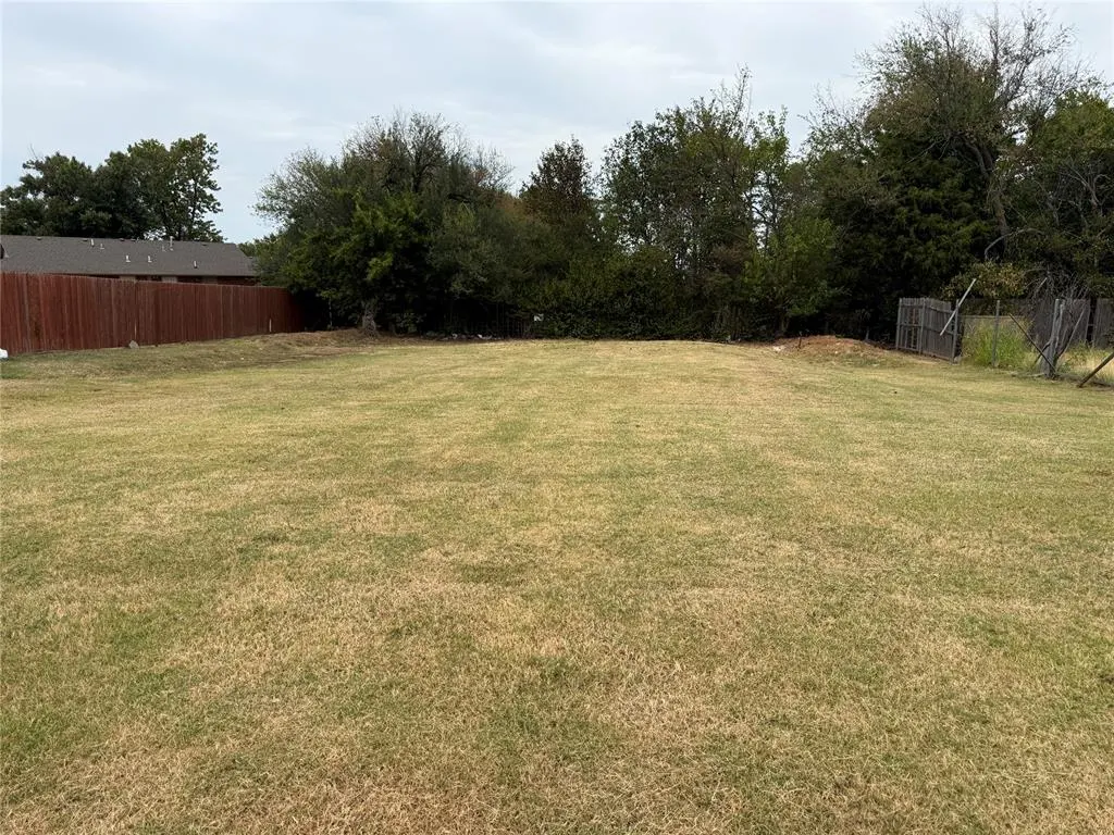 Photo 5 — 2226 E Highland (HWY 3E) Street, Shawnee, OK 74801