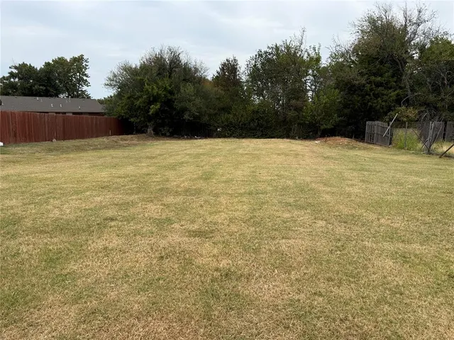 Photo 5 — 2226 E Highland (HWY 3E) Street, Shawnee, OK 74801