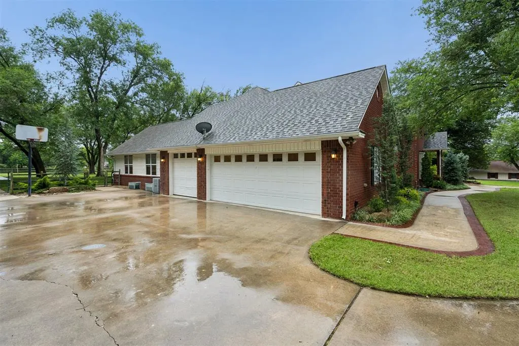 Photo 5 — 507 Reid Street, Seminole, OK 74868
