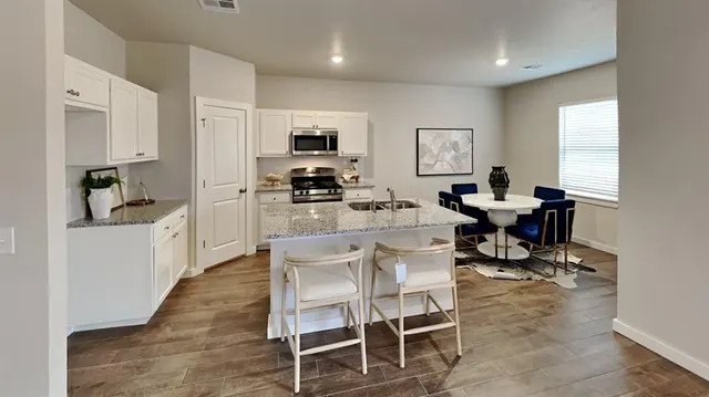 Photo 7 — 12405 Armstrong Drive, Oklahoma City, OK 73013