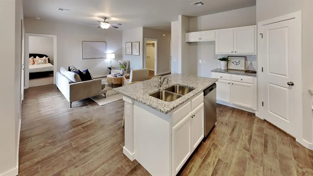 Photo 8 — 12405 Armstrong Drive, Oklahoma City, OK 73013