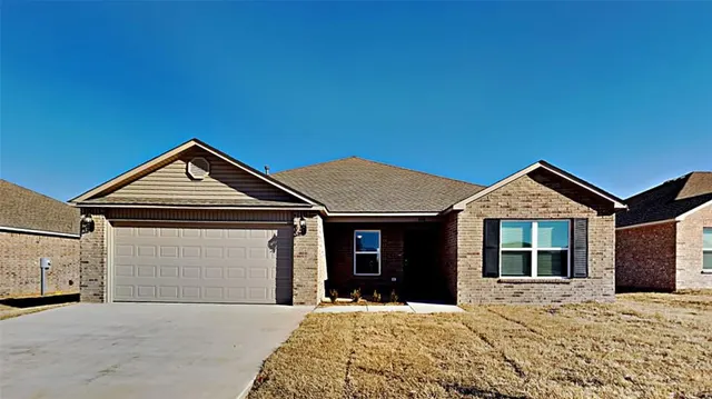 Front exterior — 408 Fox Burrow Lane, Newcastle, OK 73065