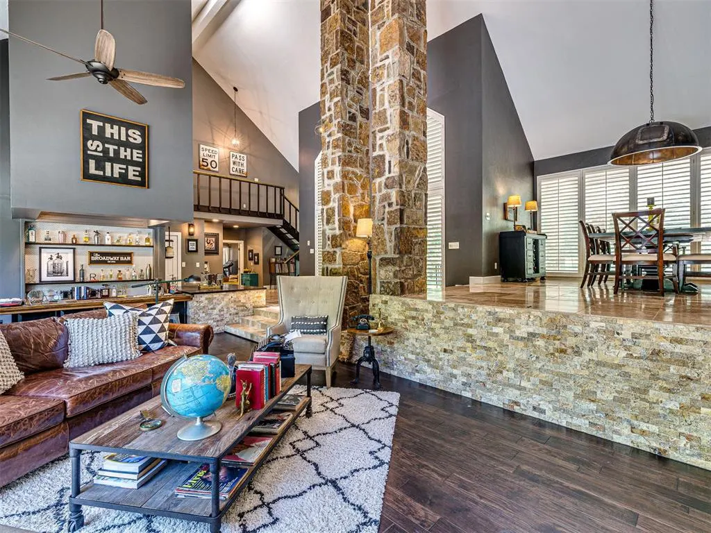 Photo 10 — 1530 S Broadway Avenue, Ada, OK 74820