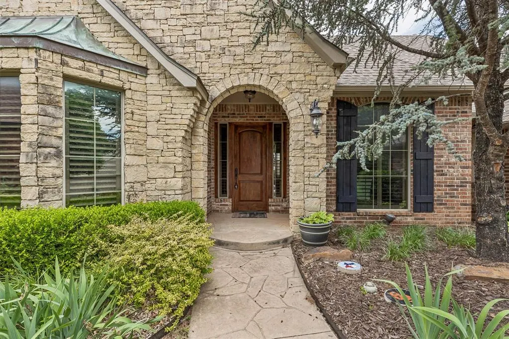 Front exterior — 2901 Alyssum Court, Edmond, OK 73034