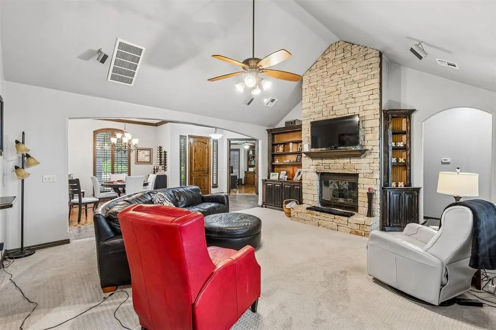Photo 11 — 2901 Alyssum Court, Edmond, OK 73034