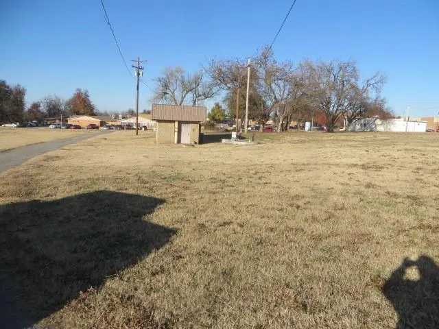 Photo 5 — 000 W Iowa Avenue, Chickasha, OK 73018