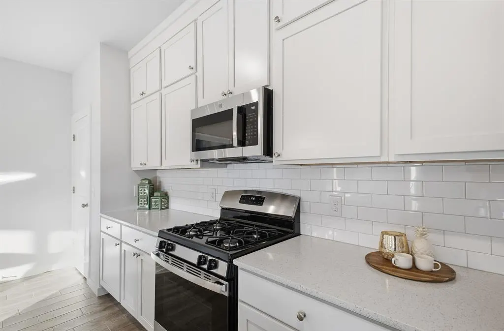 Photo 13 — 1727 Elm Circle, Tuttle, OK 73089