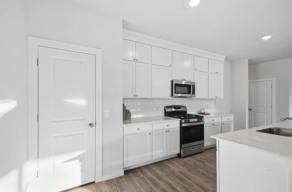 Photo 17 — 1727 Elm Circle, Tuttle, OK 73089