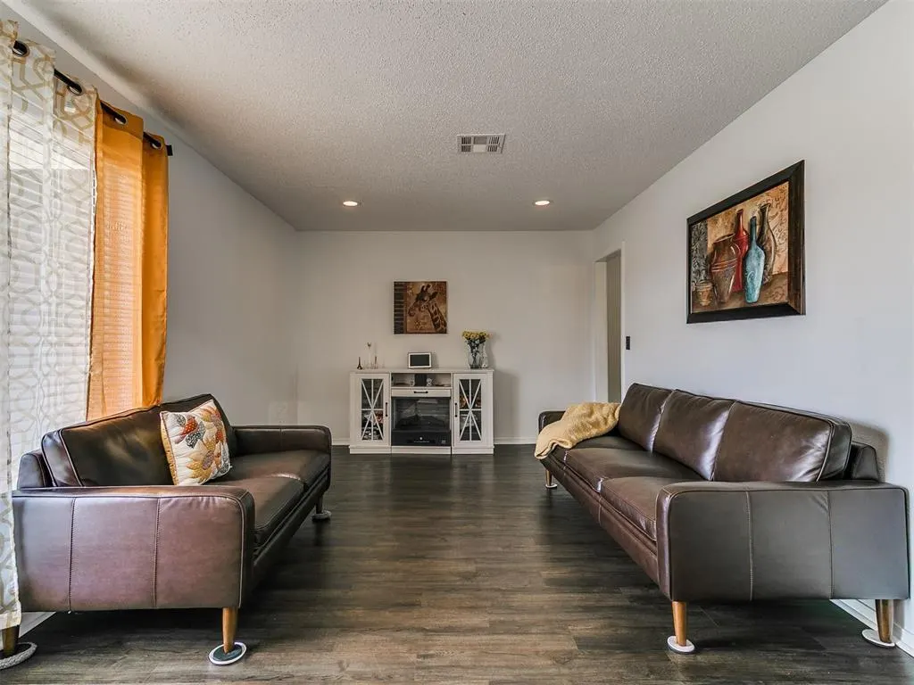 Photo 5 — 5320 NW 115th Street, Oklahoma City, OK 73162