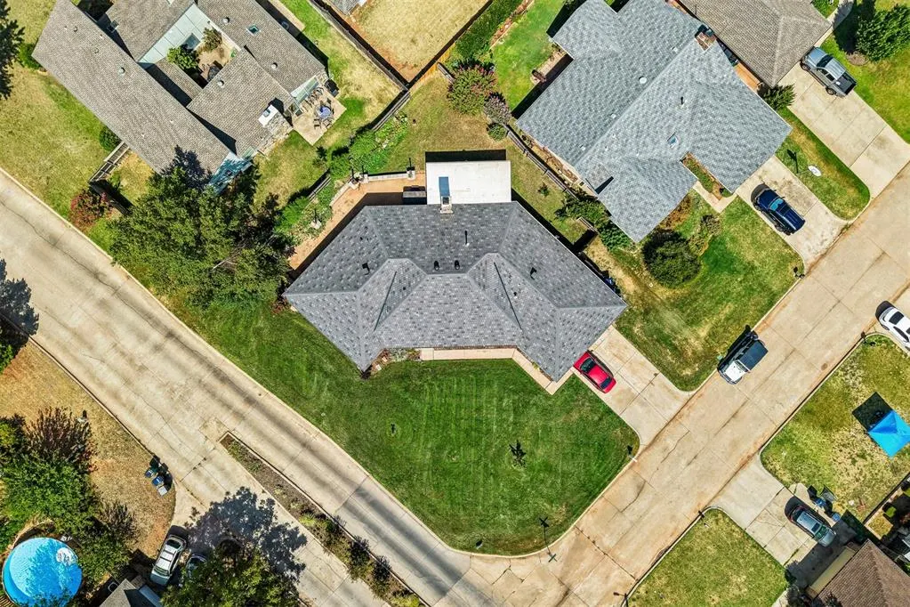 Photo 4 — 11801 Bevenshire Road, Oklahoma City, OK 73162