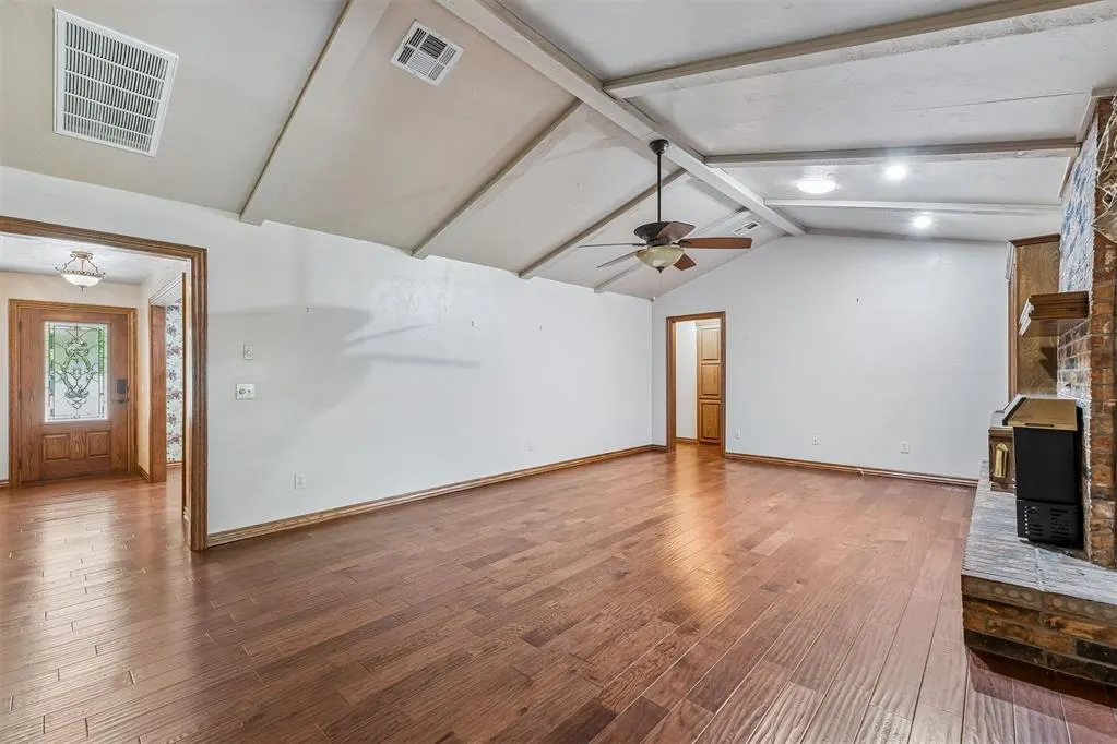 Photo 17 — 1629 Exeter Court, Oklahoma City, OK 73159