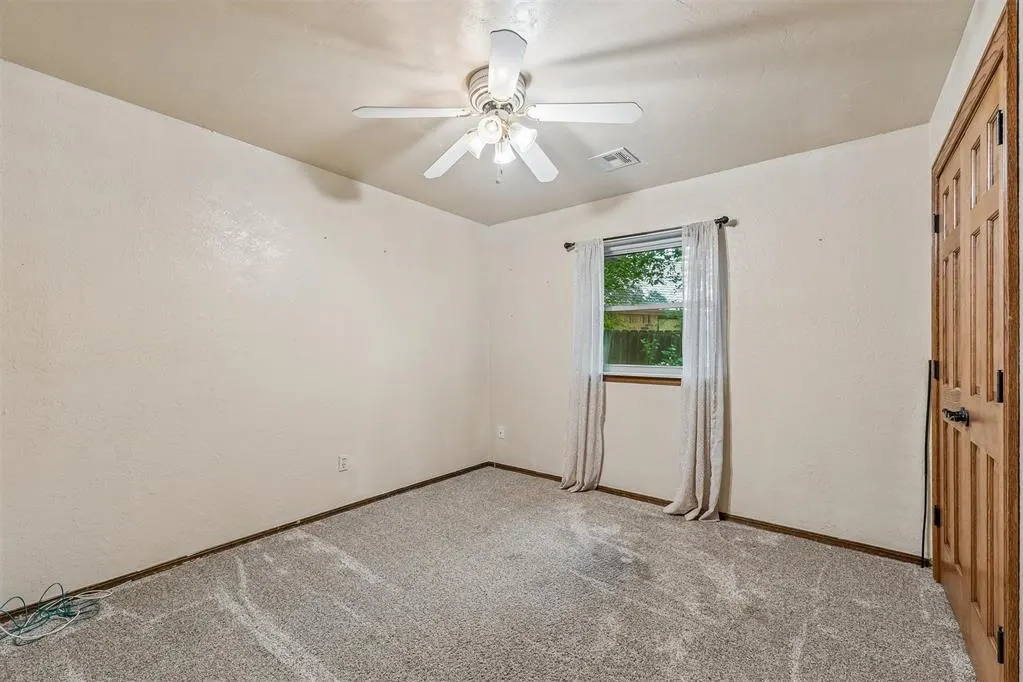 Photo 24 — 1629 Exeter Court, Oklahoma City, OK 73159