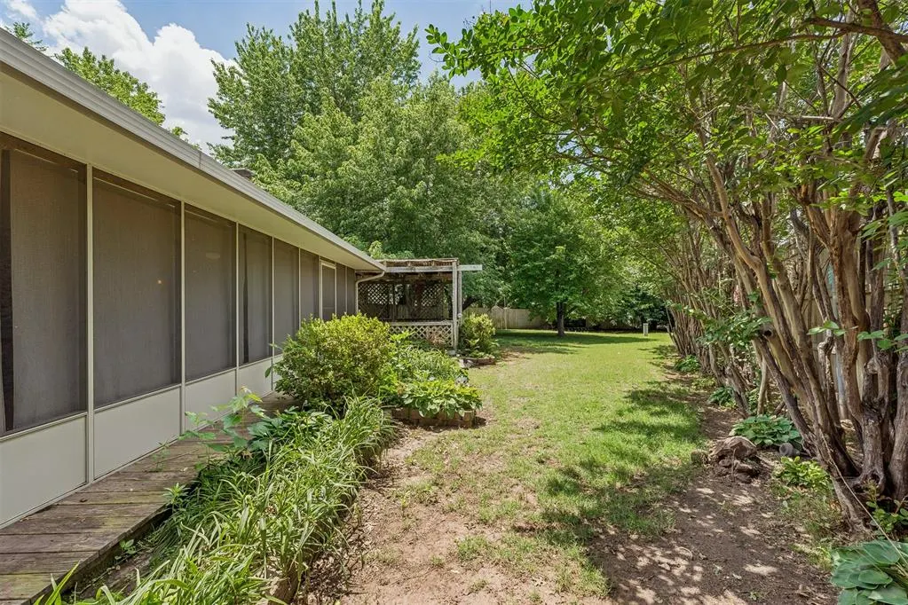 Photo 40 — 1629 Exeter Court, Oklahoma City, OK 73159