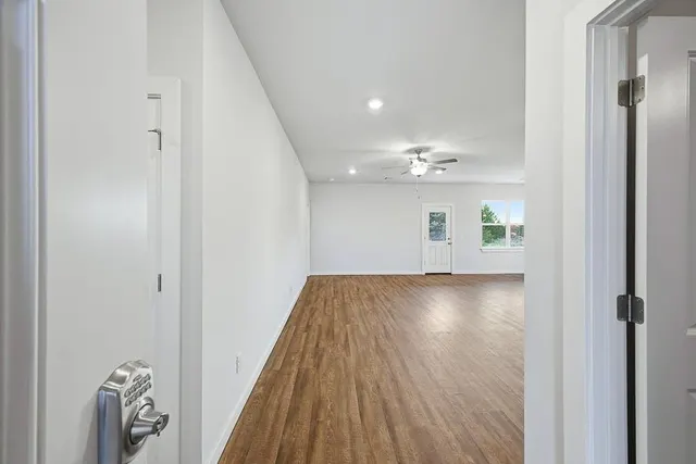 Photo 5 — 1725 Elm Circle, Tuttle, OK 73089