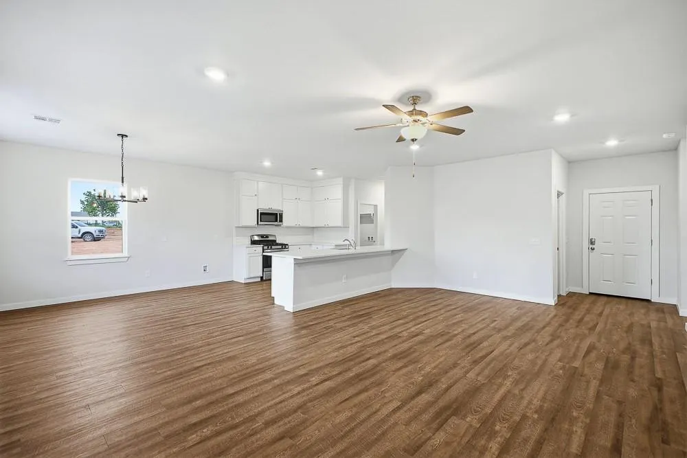 Photo 38 — 1725 Elm Circle, Tuttle, OK 73089