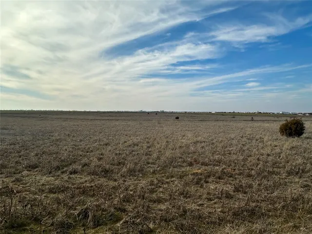 Photo 7 — 228 W Hydro Hills Road, Hydro, OK 73048