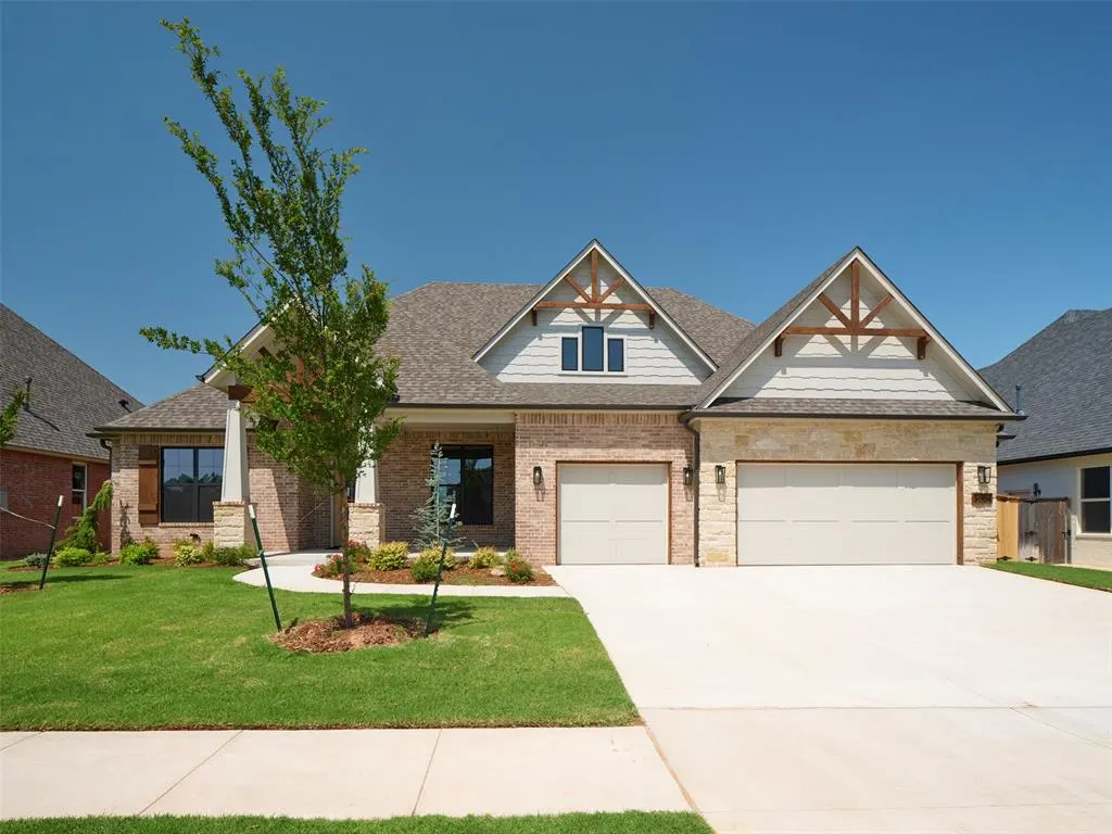 Front exterior — 3004 Fortuna Drive, Norman, OK 73072
