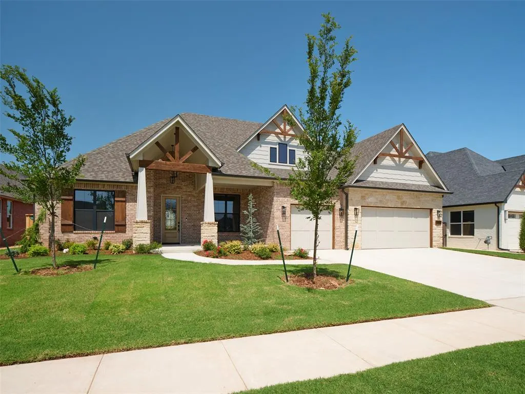 Photo 2 — 3004 Fortuna Drive, Norman, OK 73072