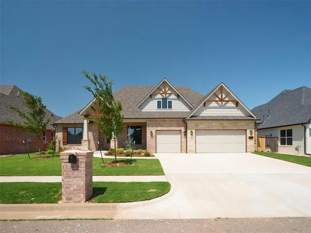 Photo 5 — 3004 Fortuna Drive, Norman, OK 73072