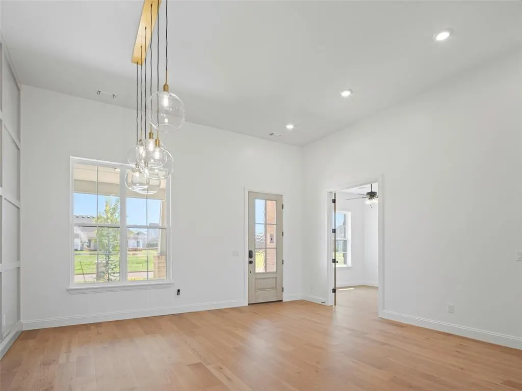 Photo 11 — 3004 Fortuna Drive, Norman, OK 73072