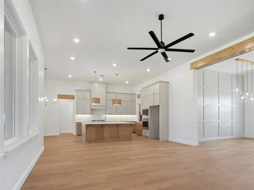 Photo 15 — 3004 Fortuna Drive, Norman, OK 73072