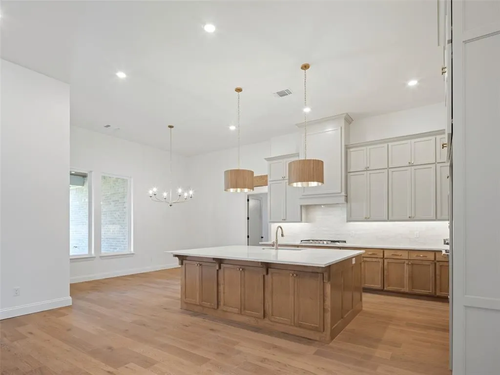 Photo 17 — 3004 Fortuna Drive, Norman, OK 73072