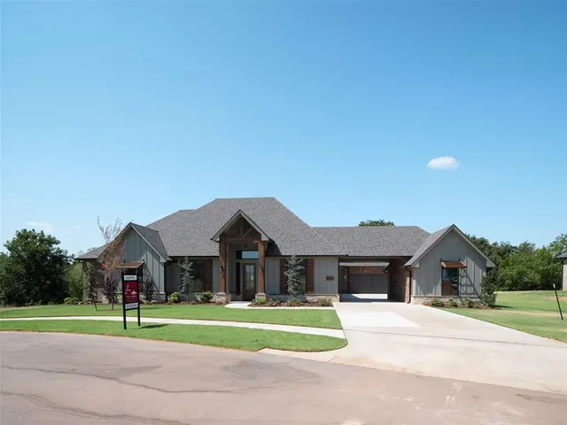 Photo 7 — 3310 Sunset Ridge Drive, Norman, OK 73071