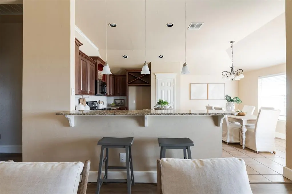 Photo 12 — 16428 Village Common Drive, Edmond, OK 73013