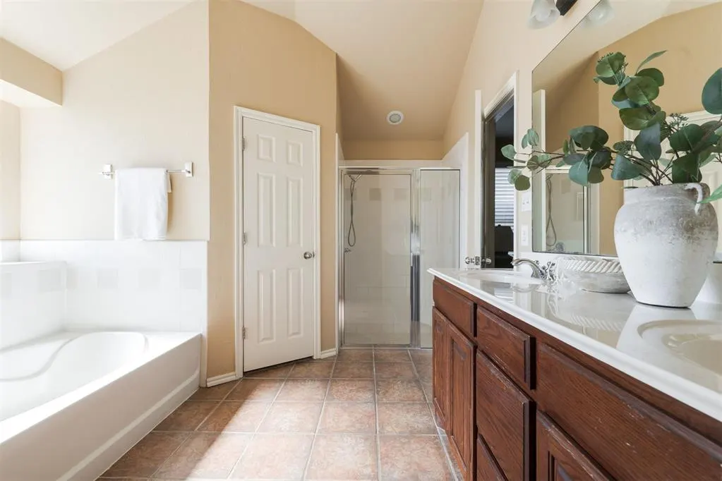 Photo 33 — 16428 Village Common Drive, Edmond, OK 73013