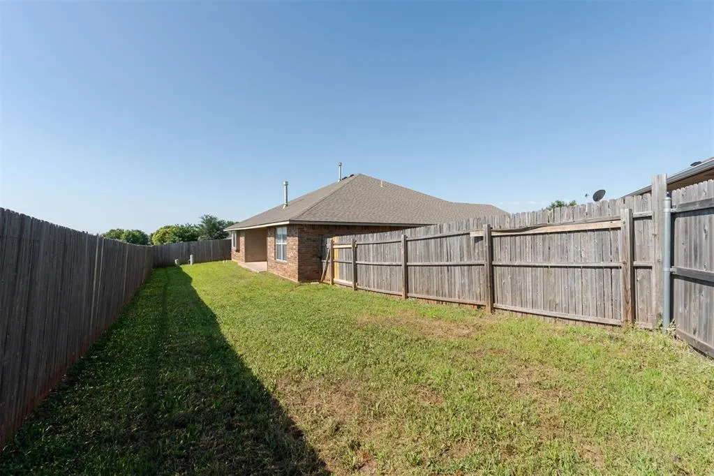 Photo 47 — 16428 Village Common Drive, Edmond, OK 73013