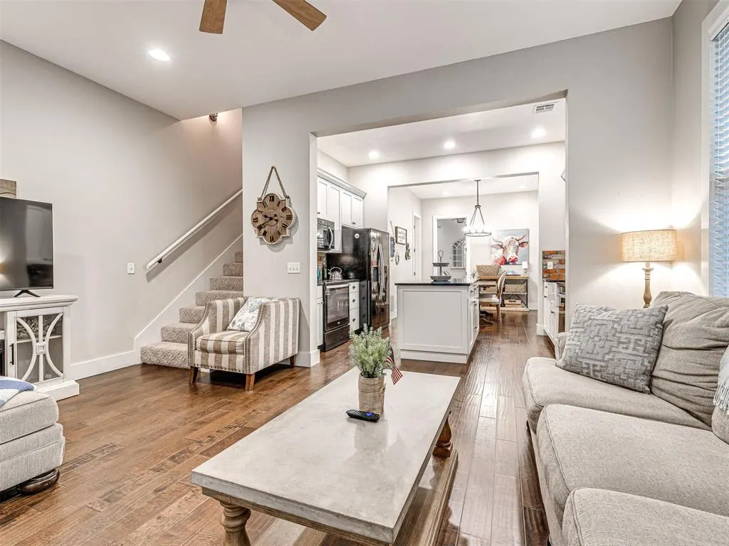 Photo 5 — 48 Park Street, Carlton Landing, OK 74432