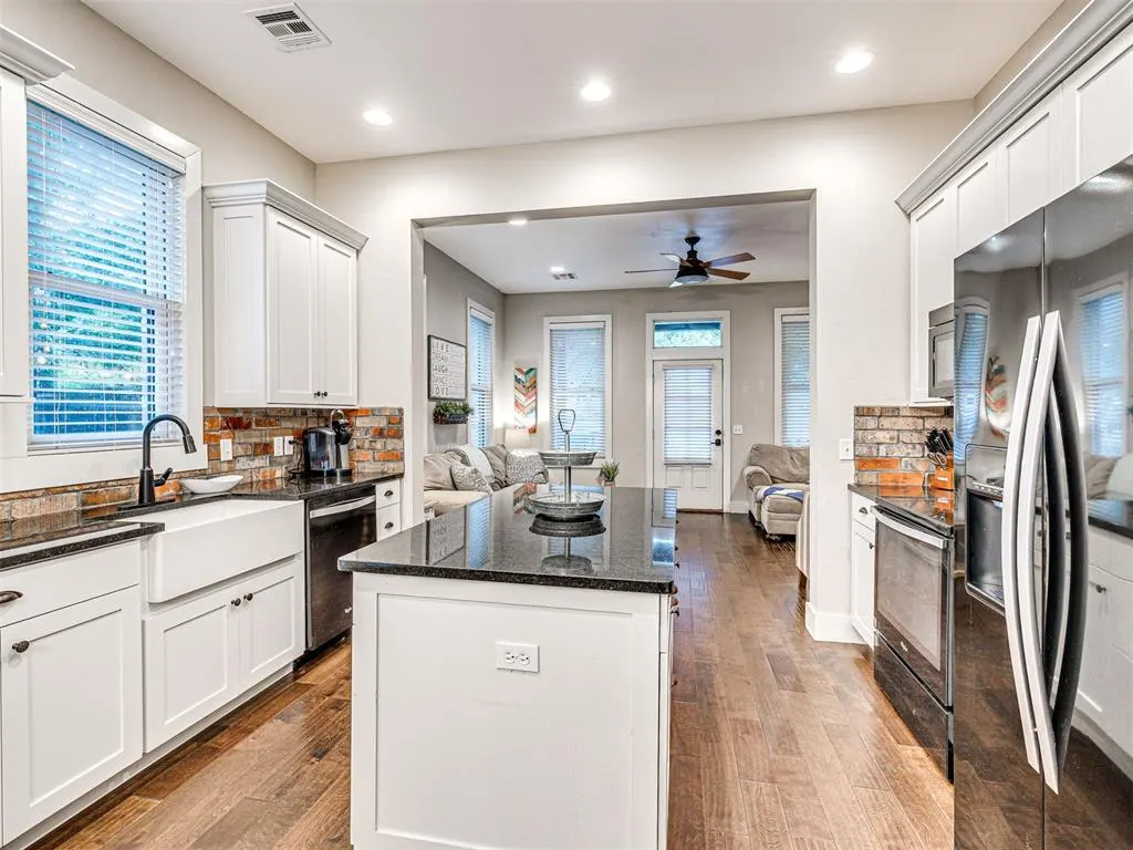 Photo 11 — 48 Park Street, Carlton Landing, OK 74432