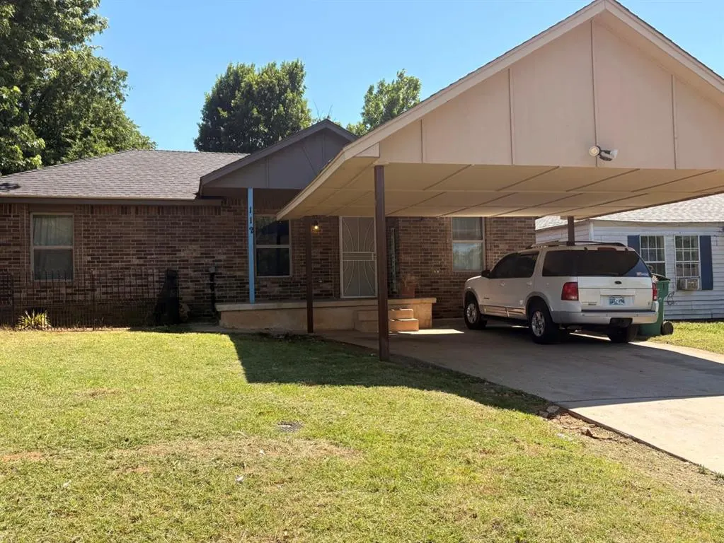 Photo 2 — 112 SW 39th Street, Oklahoma City, OK 73109