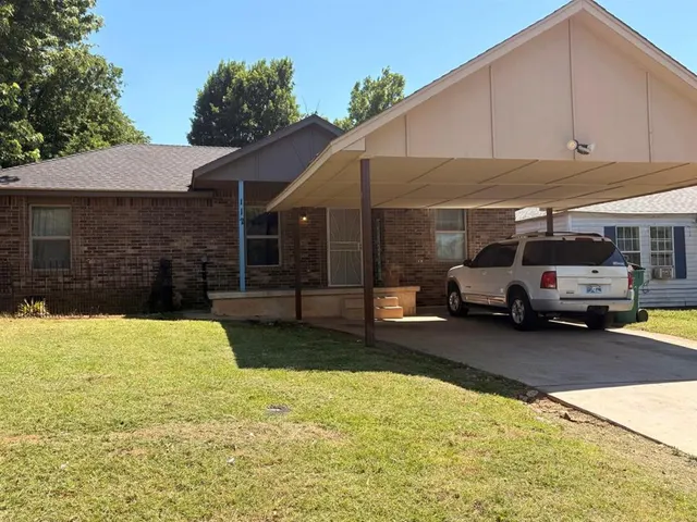 Photo 2 — 112 SW 39th Street, Oklahoma City, OK 73109