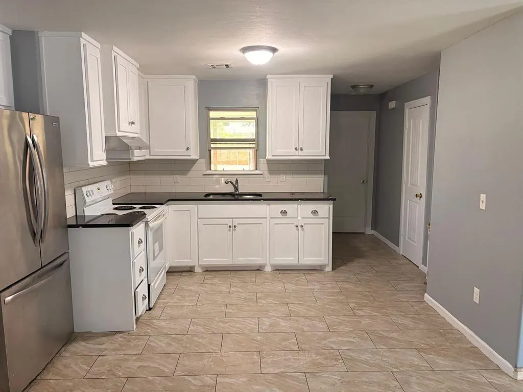 Photo 18 — 112 SW 39th Street, Oklahoma City, OK 73109