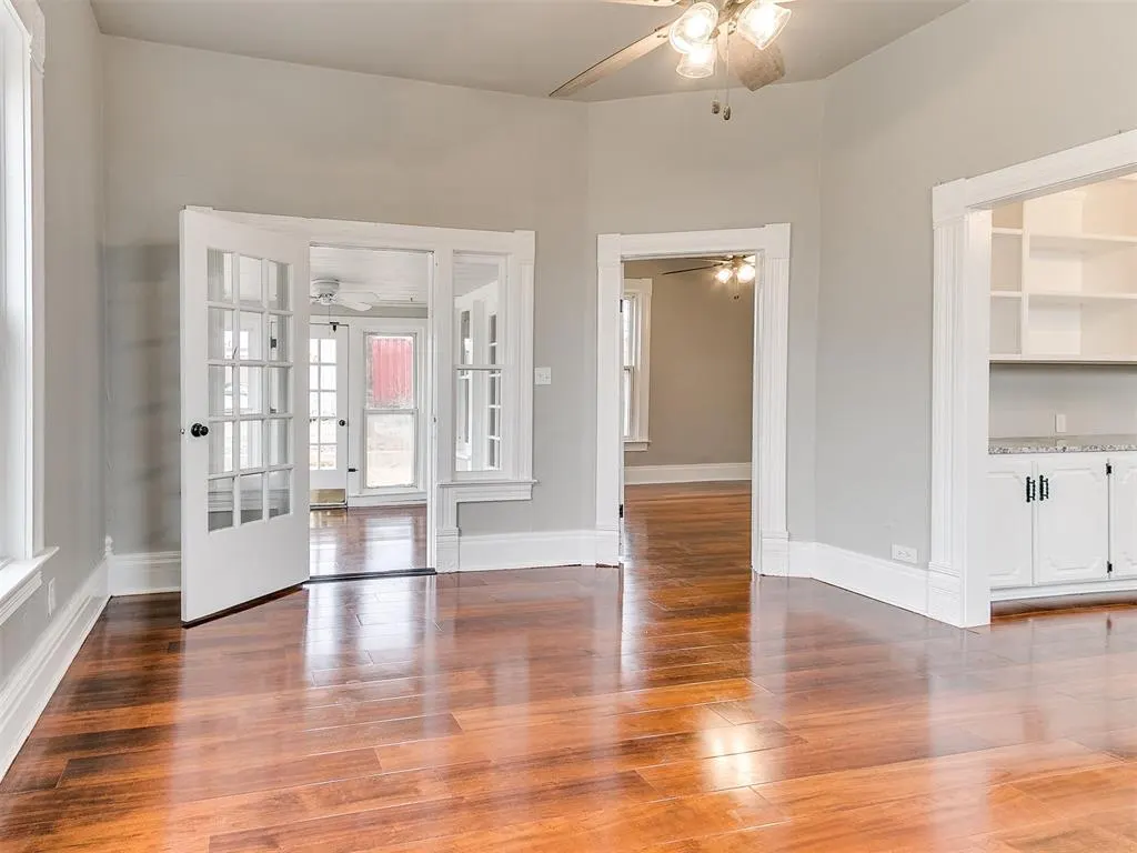 Photo 7 — 219 W 9th Street, Chandler, OK 74834