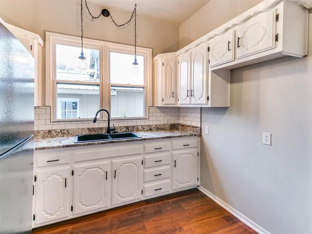 Photo 11 — 219 W 9th Street, Chandler, OK 74834