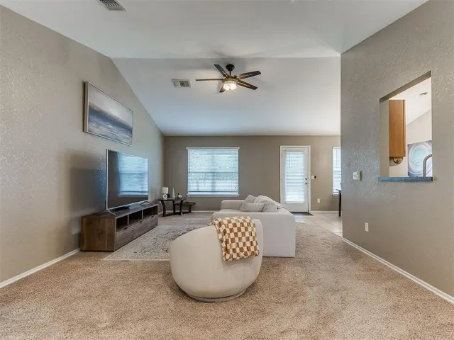 Photo 4 — 4420 SE 87th Street, Oklahoma City, OK 73135