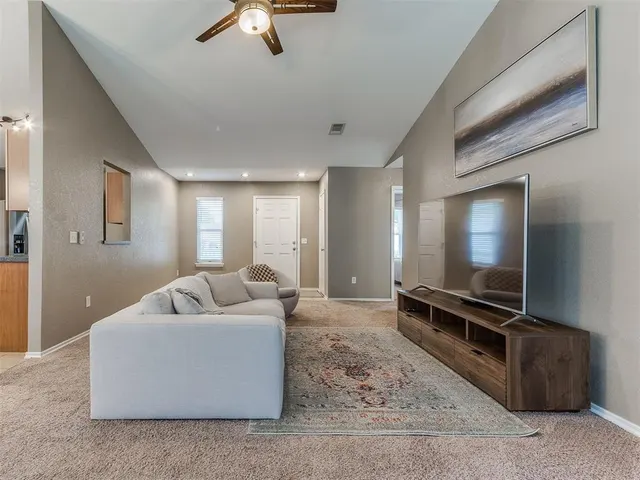 Photo 7 — 4420 SE 87th Street, Oklahoma City, OK 73135