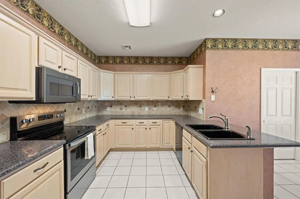 Photo 14 — 15800 Napa Ridge, Edmond, OK 73013